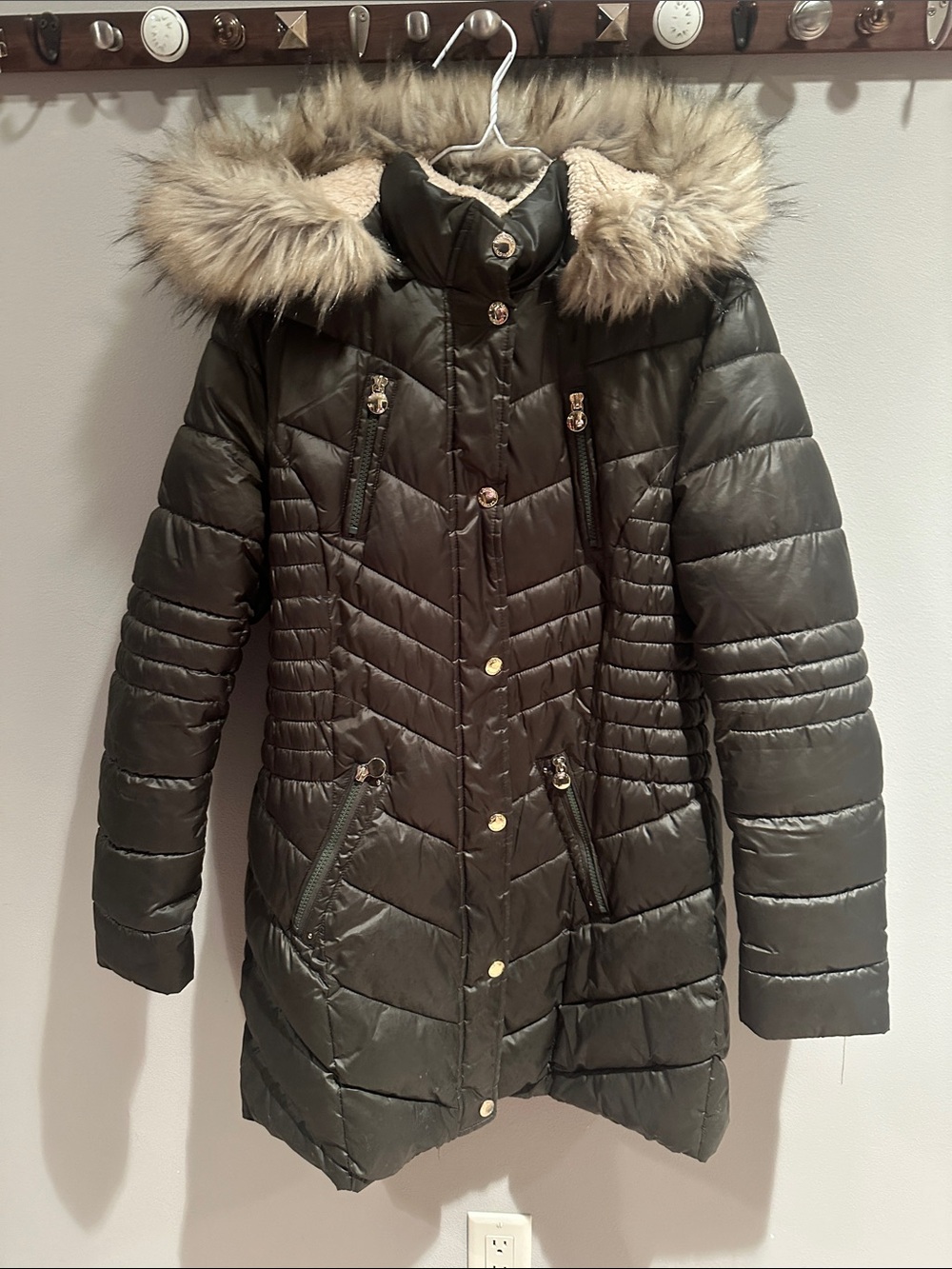 Laundry By Shelli Segal Olive Quilted Puffer Coat with Faux Fur Trim